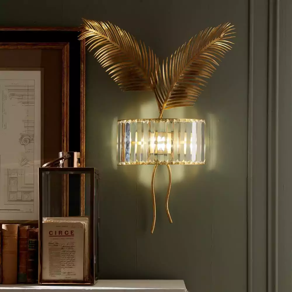 exclusive-gold-leaf-italian-wall-lamp-1